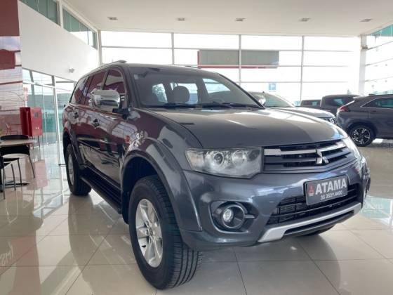 MITSUBISHI PAJERO 2017