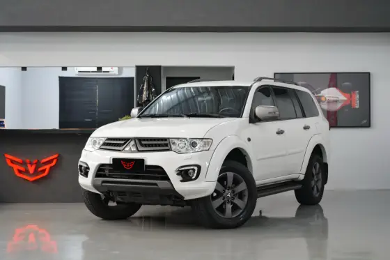 MITSUBISHI PAJERO DAKAR 2015