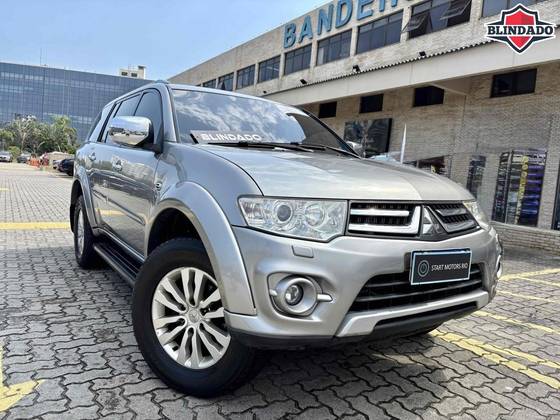 MITSUBISHI PAJERO DAKAR 2015