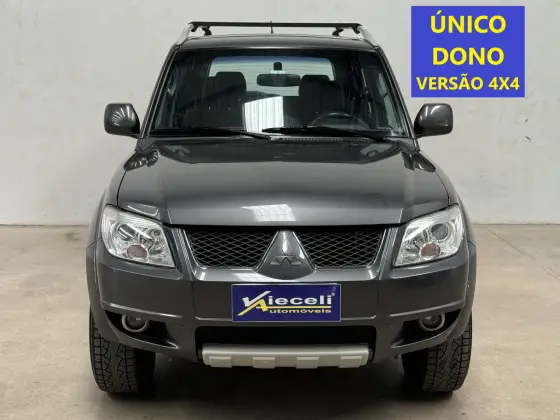 MITSUBISHI PAJERO TR4 2014