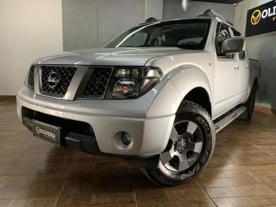 NISSAN FRONTIER 2012
