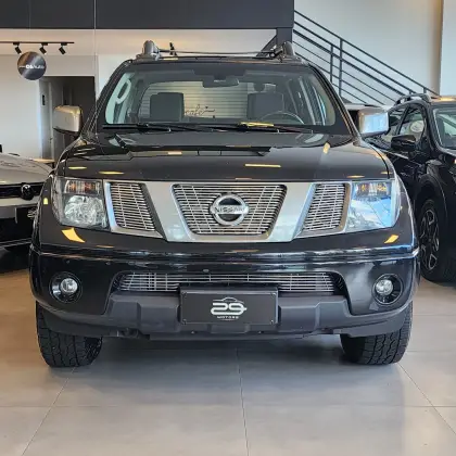 NISSAN FRONTIER 2013