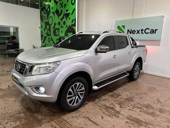 NISSAN FRONTIER 2021