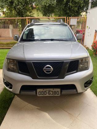 NISSAN FRONTIER 2013