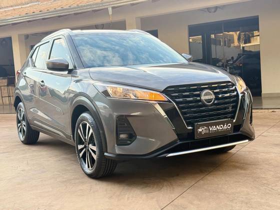 NISSAN KICKS 2024