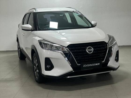 NISSAN KICKS 2022