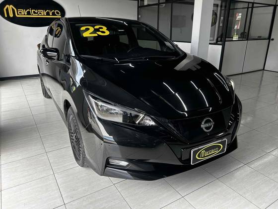 NISSAN LEAF 2023