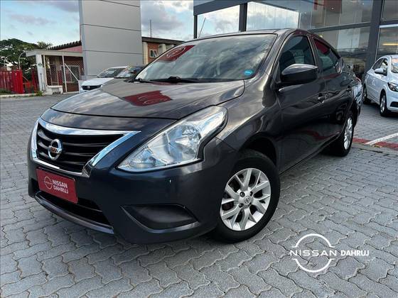 NISSAN VERSA 2016
