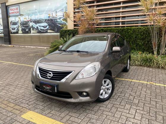 NISSAN VERSA 2013
