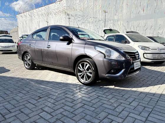 NISSAN VERSA 2018