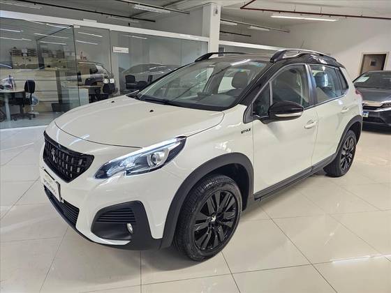 PEUGEOT 2008 2023