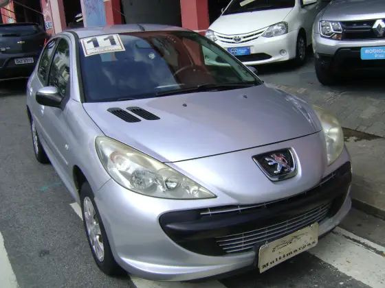 PEUGEOT 207 2011