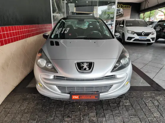 PEUGEOT 207 2013