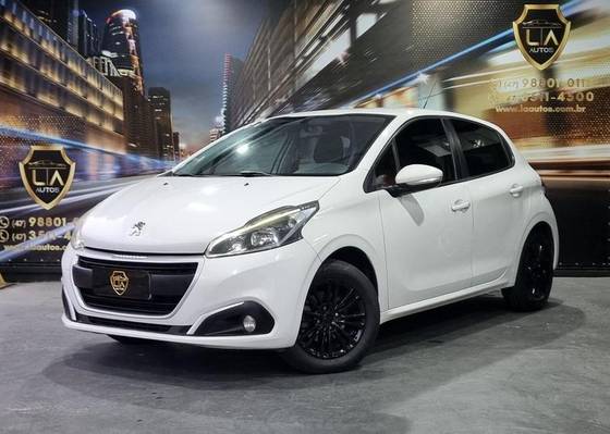 PEUGEOT 208 2017