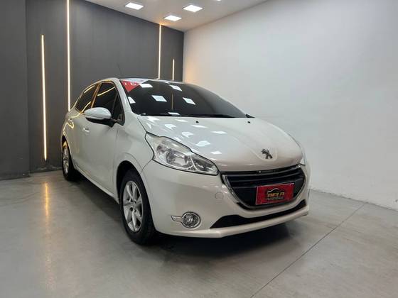 PEUGEOT 208 2016
