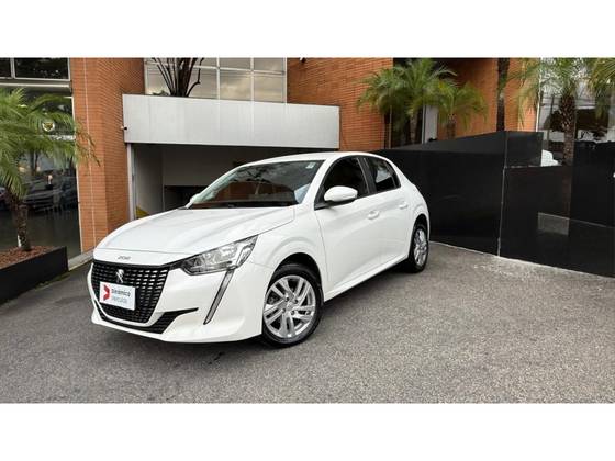 PEUGEOT 208 2021