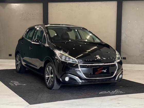 PEUGEOT 208 2017