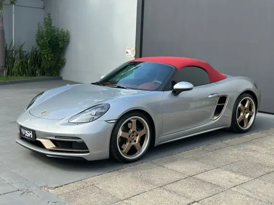 PORSCHE 718 2022