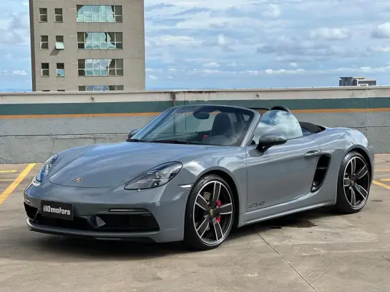PORSCHE 718 2023