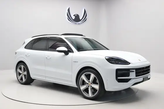 PORSCHE CAYENNE 2024