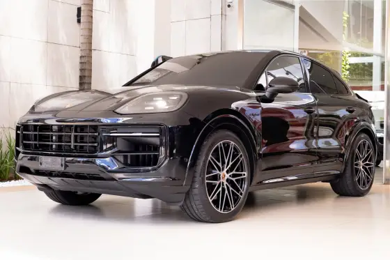 PORSCHE CAYENNE 2025
