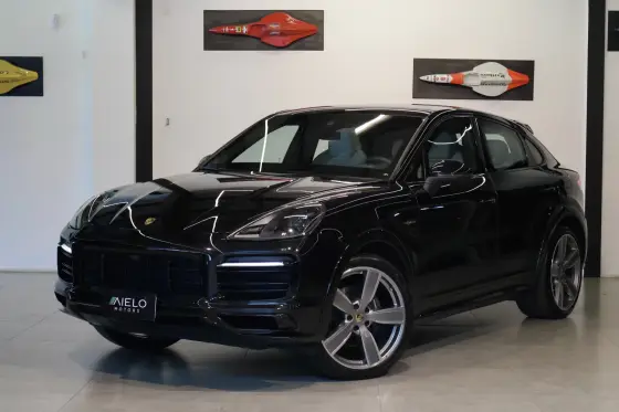 PORSCHE CAYENNE 2023