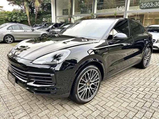 PORSCHE CAYENNE 2023