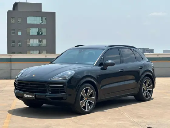 PORSCHE CAYENNE 2023