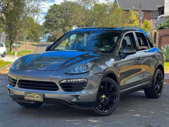 PORSCHE CAYENNE 2012