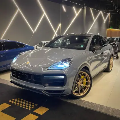 PORSCHE CAYENNE 2022