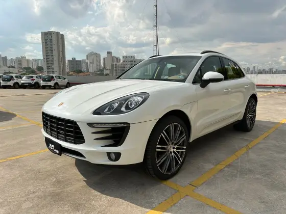 PORSCHE MACAN 2015