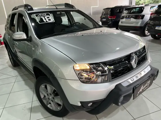 RENAULT DUSTER 2018