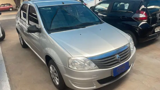 RENAULT LOGAN 2011
