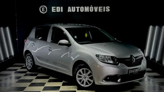 RENAULT SANDERO 2020