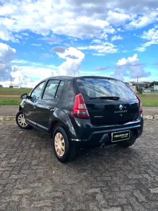 RENAULT SANDERO 2012