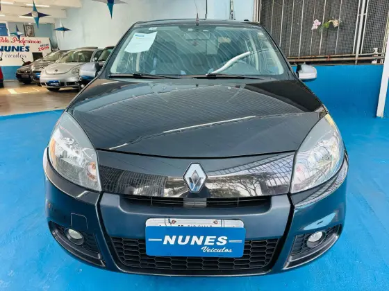 RENAULT SANDERO 2014