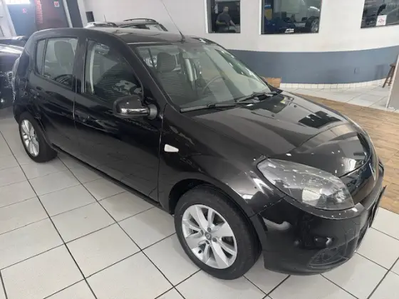 RENAULT SANDERO 2014