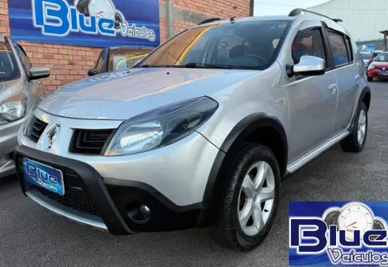 RENAULT SANDERO 2010