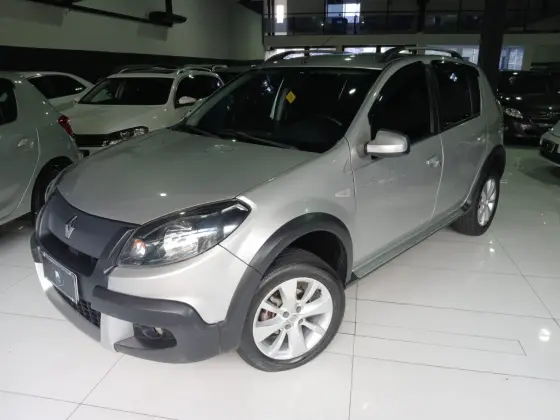 RENAULT SANDERO 2014