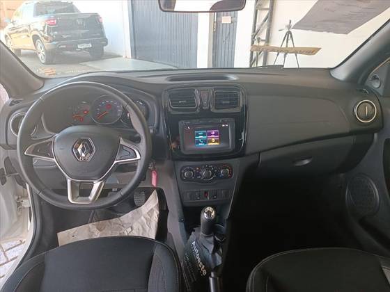 RENAULT SANDERO 2023