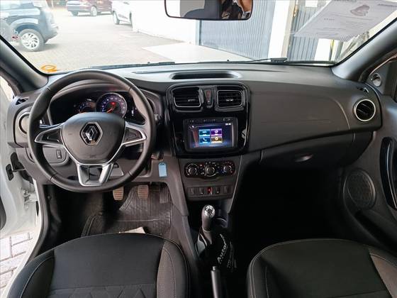 RENAULT SANDERO 2023