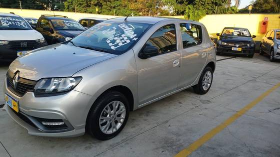 RENAULT SANDERO 2023