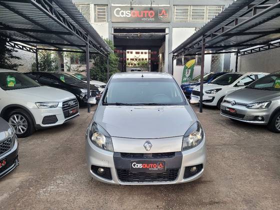 RENAULT SANDERO 2013