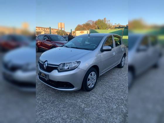 RENAULT SANDERO 2015