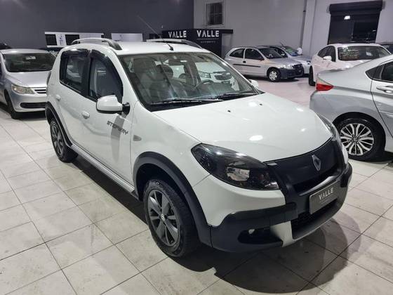 RENAULT SANDERO 2014