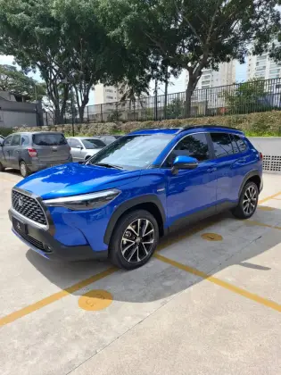 TOYOTA COROLLA CROSS 2024