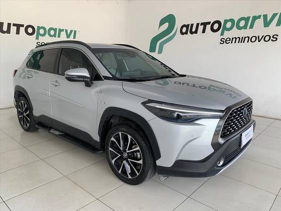 TOYOTA COROLLA CROSS 2024