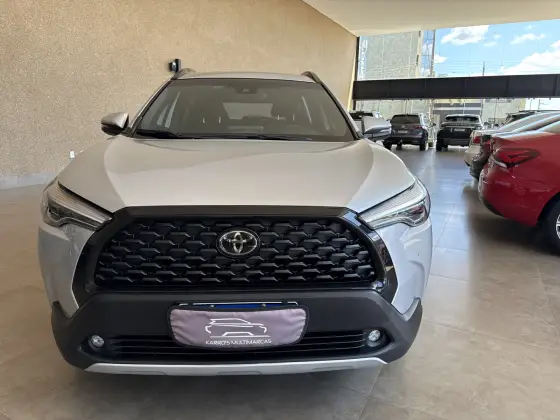 TOYOTA COROLLA CROSS 2024