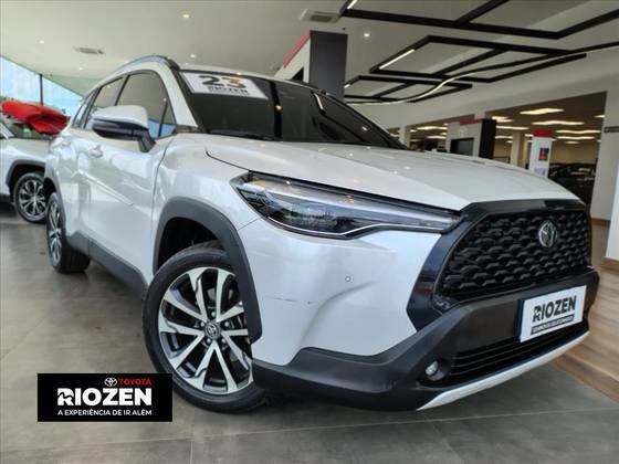 TOYOTA COROLLA CROSS 2023