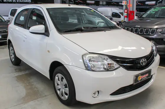 TOYOTA ETIOS 2016